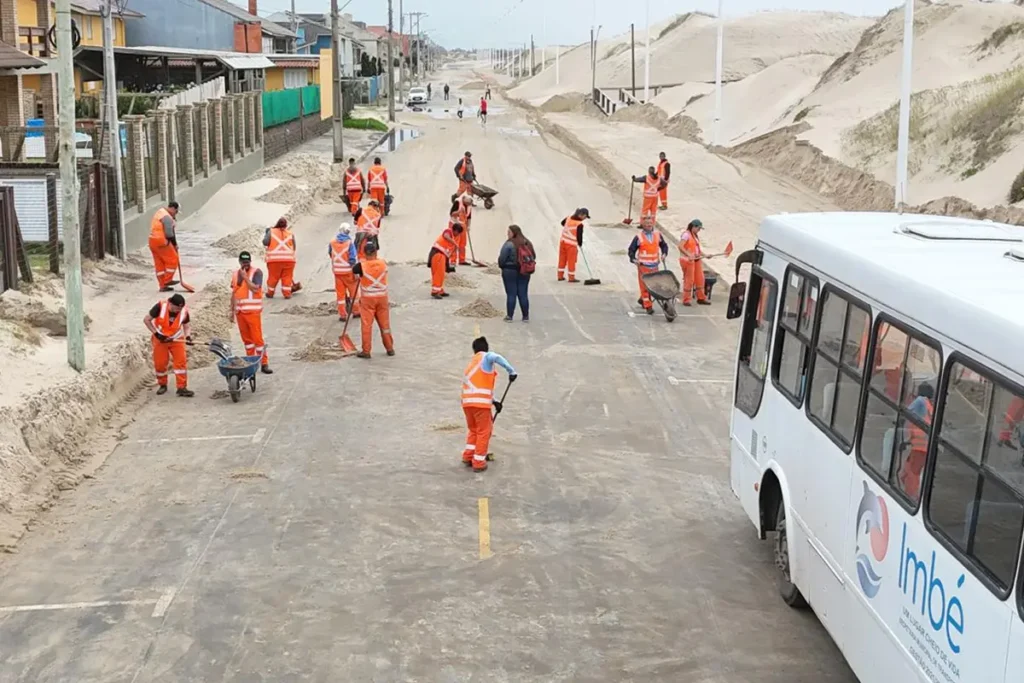 Imbé reforça limpeza e manutenção das vias da cidade